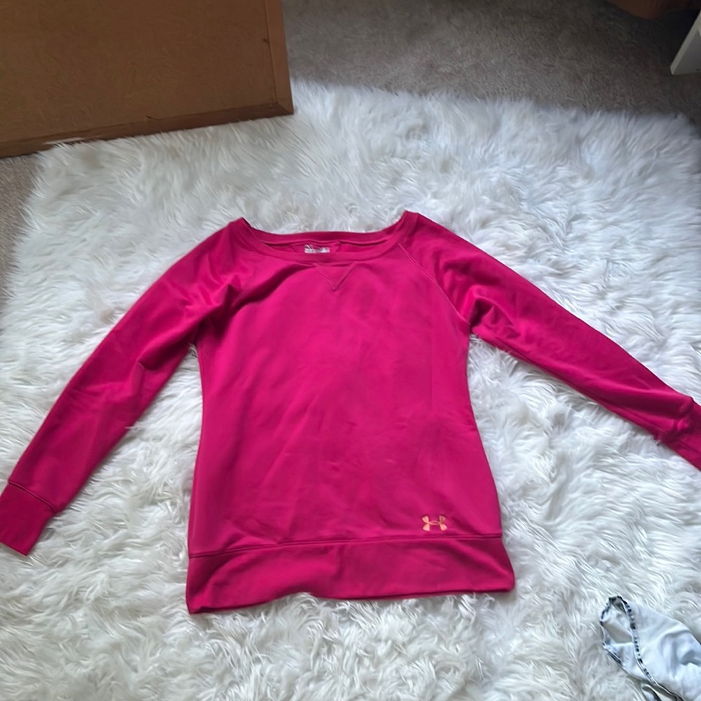 Under Armour pink semi-fitted crew neck